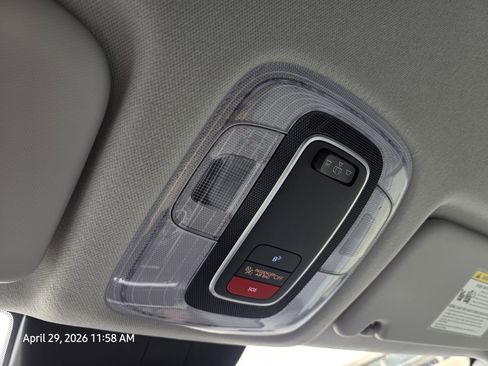 Certified 2025 Hyundai Kona SEL AWD/4WD image 28