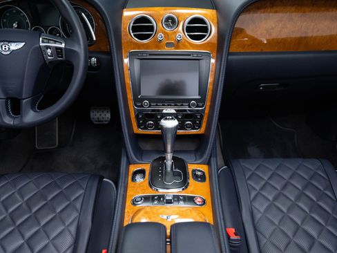 Used 2016 Bentley Continental GT AWD/4WD image 34