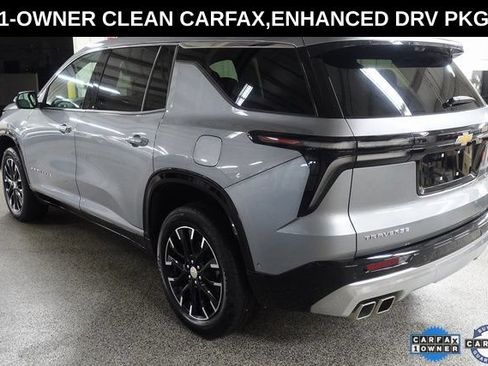Used 2024 Chevrolet Traverse RS FWD image 5