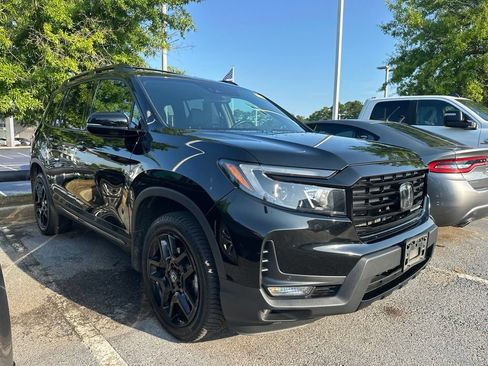 Used 2024 Honda Passport Black Edition image 1