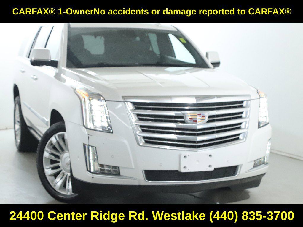 Used 2020 Cadillac Escalade Platinum AWD/4WD image 2