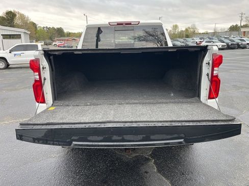 Used 2019 Chevrolet Silverado 1500 High Country w/ Technology Package image 37