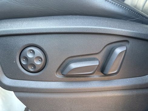 Used 2022 Audi Q5 2.0T Premium Plus w/ Premium Plus Package image 19