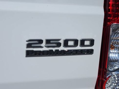 Used 2025 RAM ProMaster 2500 w/ Convenience Group FWD image 12