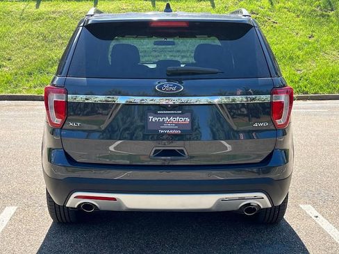 Used 2017 Ford Explorer XLT AWD/4WD image 22