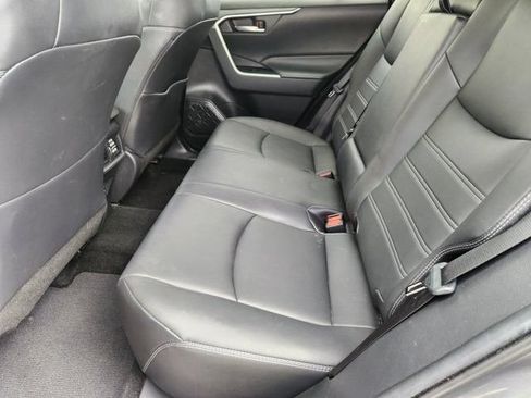 Used 2021 Toyota RAV4 XLE Premium FWD image 30