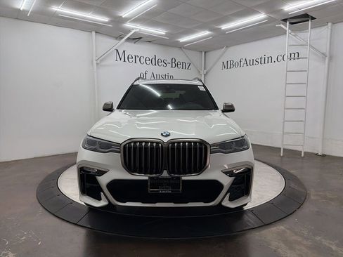 Used 2021 BMW X7 M50i w/ Cold Weather Package image 2