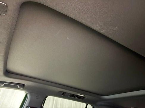 Used 2021 GMC Yukon SLT w/ SLT Premium Package image 65