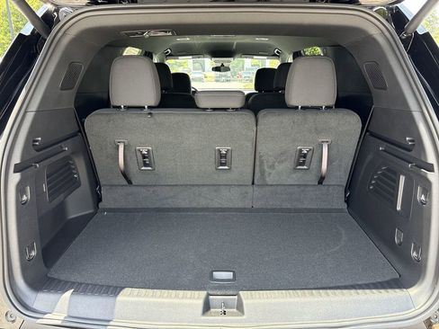New 2025 Chevrolet Traverse LT image 26