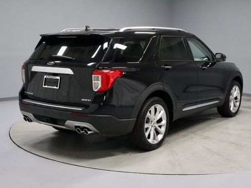 Certified 2023 Ford Explorer Platinum w/ Class IV Trailer Tow Package image 12