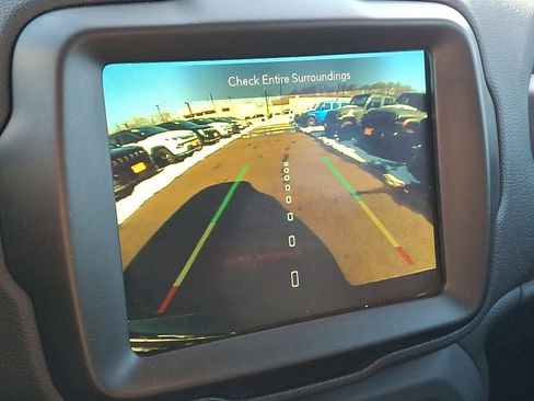 Certified 2023 Jeep Renegade Trailhawk w/ Trailer Tow Group image 20