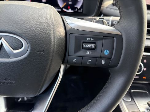 Used 2025 INFINITI QX60 Luxe w/ Vision Package image 14