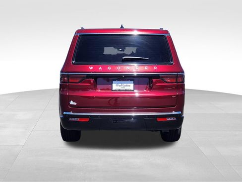 Used 2025 Jeep Wagoneer 4WD image 7