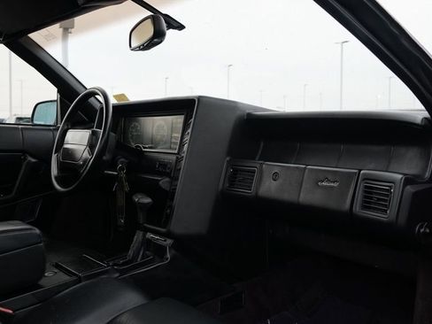 Used 1993 Cadillac Allante image 16