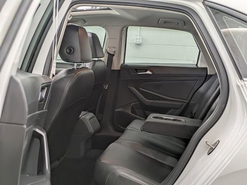 Used 2019 Volkswagen Jetta SE FWD image 13