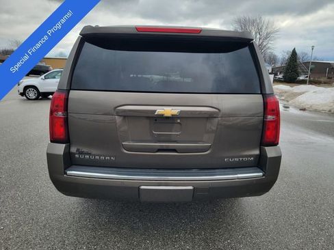 Used 2016 Chevrolet Suburban LTZ image 5