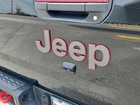 Used 2021 Jeep Gladiator Rubicon AWD/4WD image 8