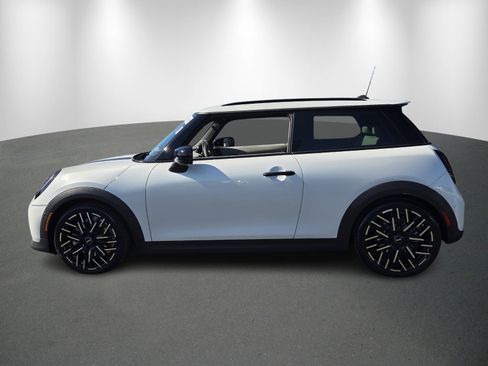 Used 2025 MINI Cooper S image 4