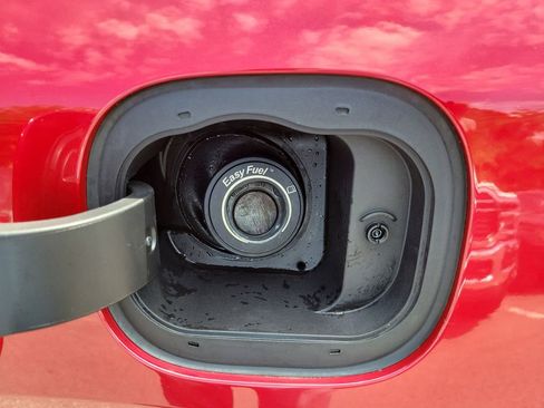 Used 2020 Ford Escape SE FWD image 22
