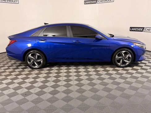 Used 2023 Hyundai Elantra SEL w/ Convenience Package FWD image 7