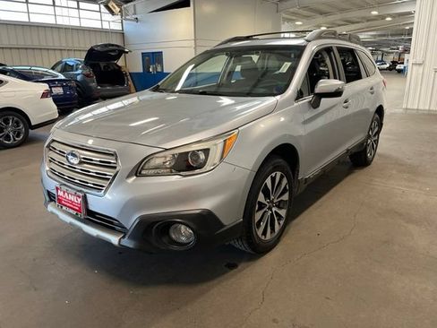 Used 2016 Subaru Outback 2.5i Limited AWD/4WD image 7