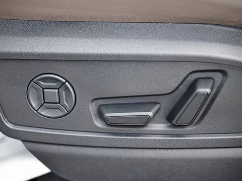 New 2025 Audi Q5 Premium Plus w/ Premium Plus AWD/4WD image 25