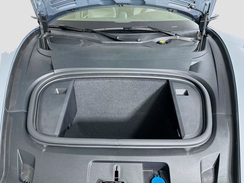 New 2024 Porsche Taycan Turbo image 33