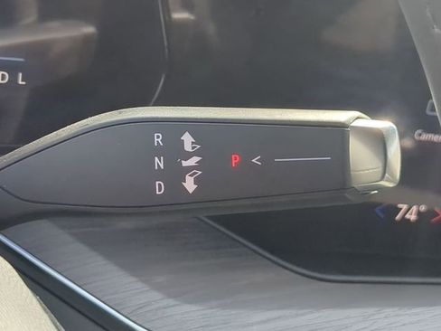 New 2026 Chevrolet Suburban LT w/ Comfort Package image 34