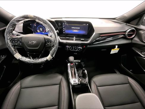 New 2026 Chevrolet Trax RS FWD image 4
