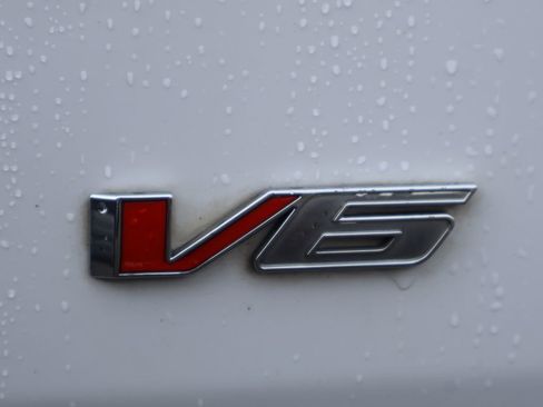 Used 2022 Chevrolet Colorado LT w/ LT Convenience Package image 6