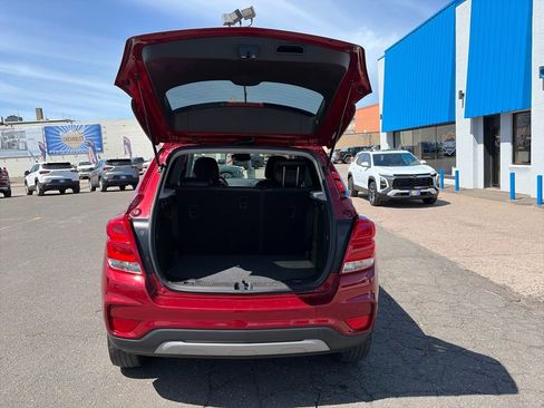 Used 2019 Chevrolet Trax LT w/ LT Convenience Package AWD/4WD image 28