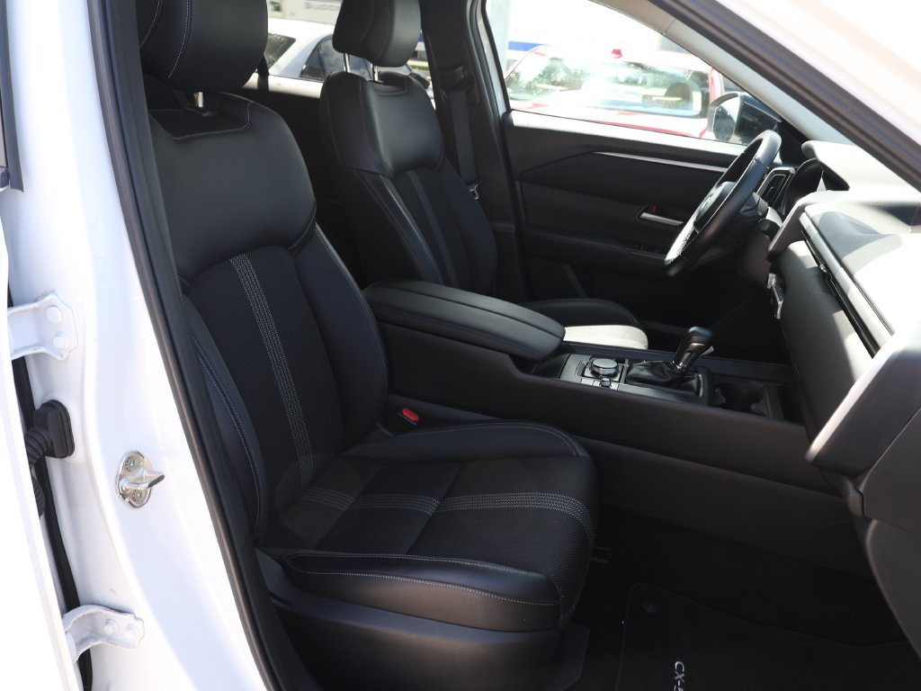 Certified 2023 MAZDA CX-50 2.5 S w/ Preferred Plus Pkg AWD/4WD image 21