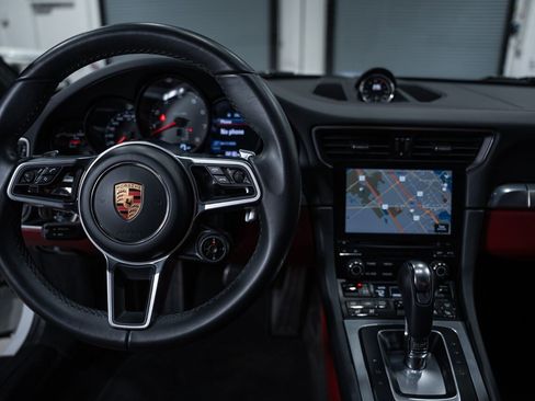Used 2017 Porsche 911 Carrera S image 45