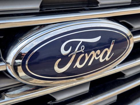 Used 2022 Ford Edge Titanium AWD/4WD image 8