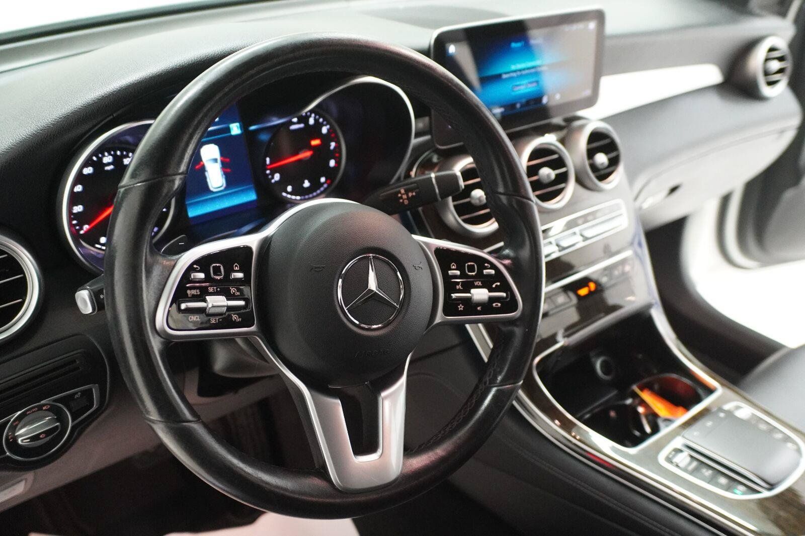 Used 2021 Mercedes-Benz GLC 300 image 7