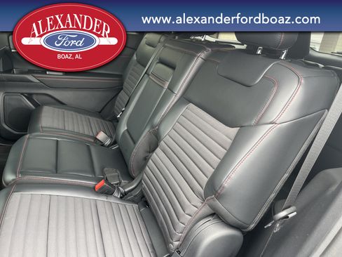 Used 2025 Ford Explorer ST-Line RWD image 14