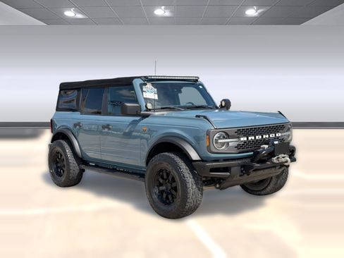 Used 2022 Ford Bronco Badlands image 7