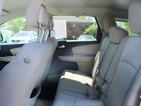 Used 2014 Dodge Journey SXT FWD image 28