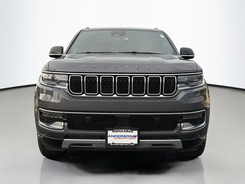 Used 2024 Jeep Wagoneer L Series II w/ Flexible Seating Group AWD/4WD image 16