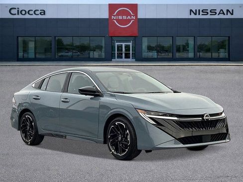 New 2026 Nissan Sentra SR w/ SR Premium Package FWD image 5
