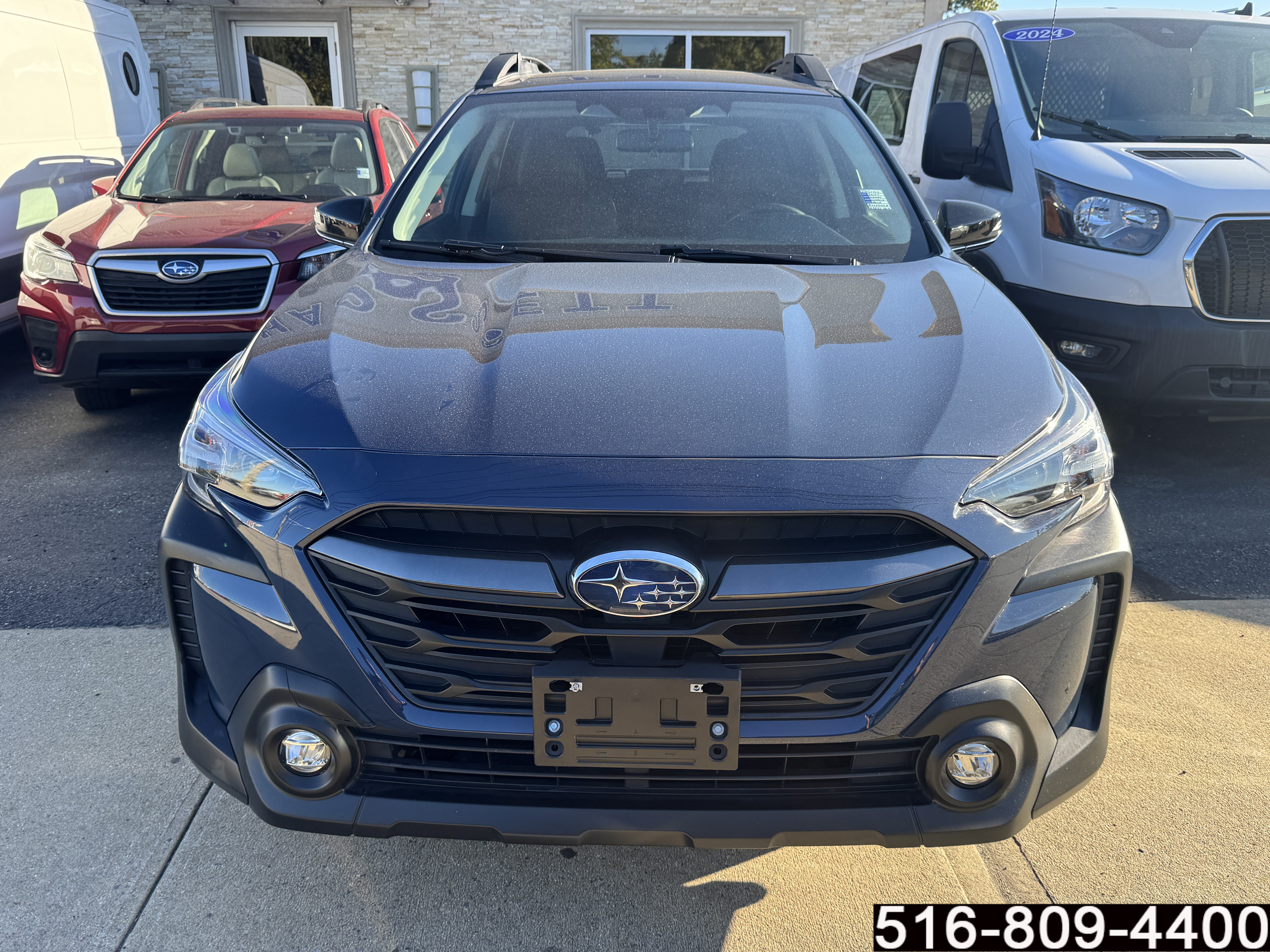 Used 2024 Subaru Outback Premium AWD/4WD image 2