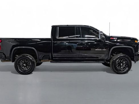 Used 2020 Chevrolet Silverado 2500 LTZ w/ LTZ Plus Package image 6