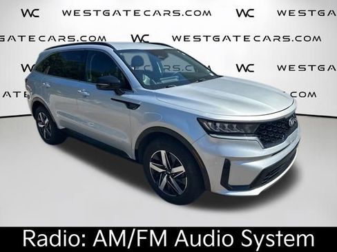 Certified 2021 Kia Sorento S FWD image 4