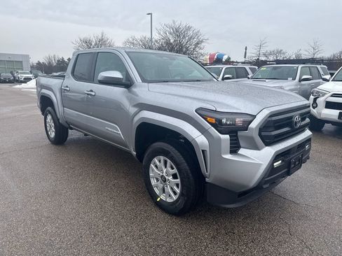 New 2026 Toyota Tacoma SR5 AWD/4WD image 9