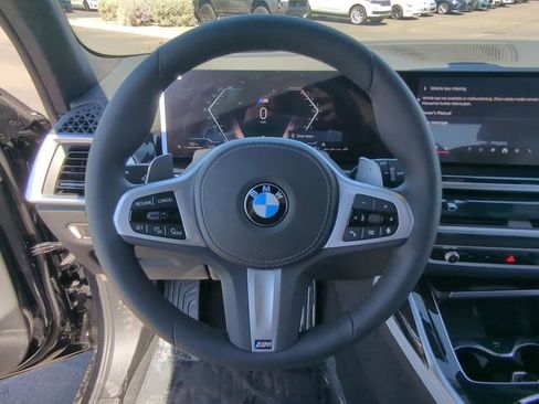 Used 2025 BMW X7 xDrive40i w/ M Sport Package AWD/4WD image 20