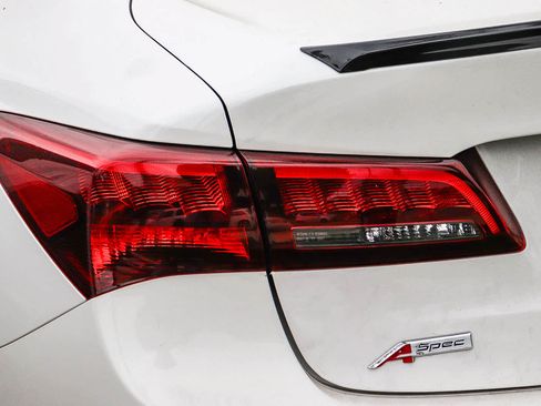 Used 2019 Acura TLX V6 w/ Technology & A-SPEC Pkg AWD/4WD image 7