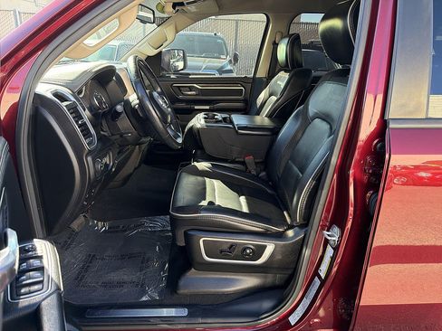 Used 2019 RAM 1500 Laramie RWD image 18