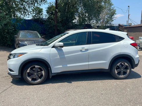 Used 2018 Honda HR-V EX image 3