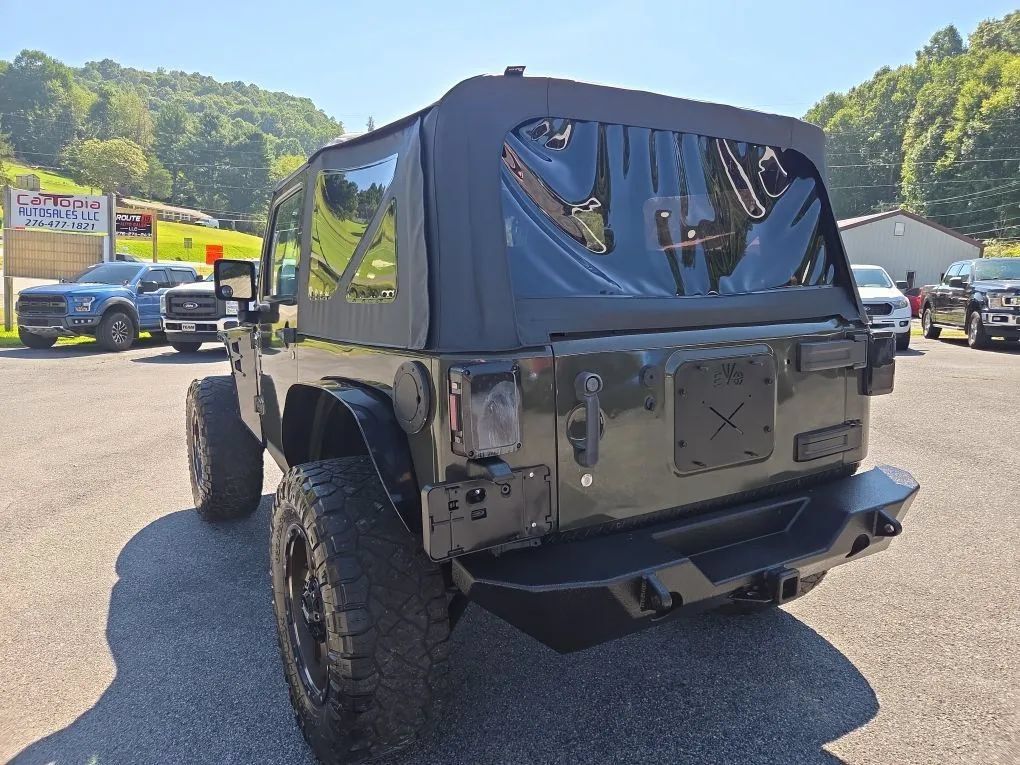 Used 2015 Jeep Wrangler Sport AWD/4WD image 7