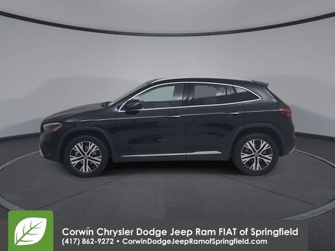 Used 2025 Mercedes-Benz GLA 250 4MATIC image 9